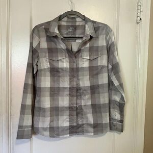 Kuhl Women's Plaid Button-Up Shirt size small